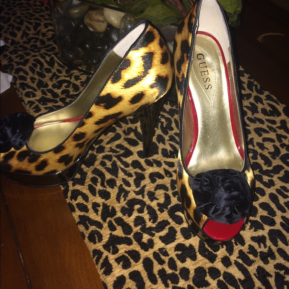 Guess leopard heels size 7 - Picture 4 of 10